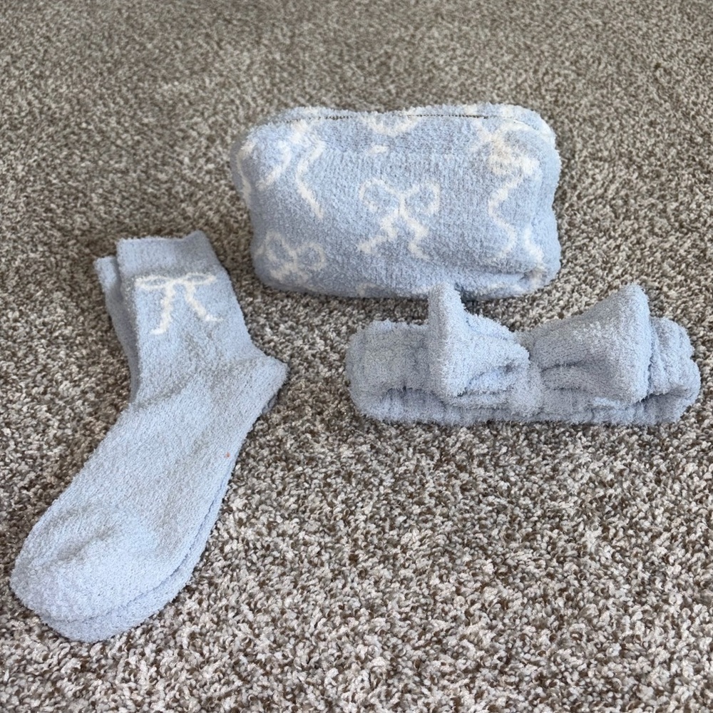 Brand New Cupcakes and Cashmere Makeup Bag, Socks, and Headband
